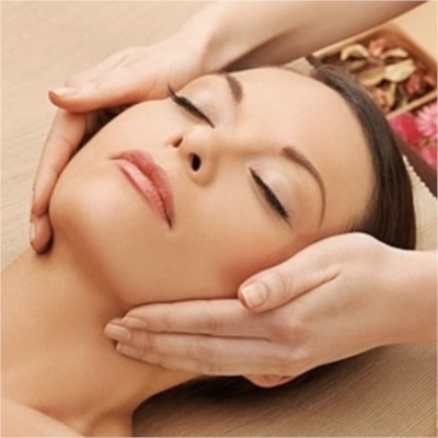 PACK. SESIÓN DE HALOTERAPIA PARA DOS PERSONAS, ESPECIAL MASAJE FACIAL, CON REGALO DE SAL | Precio 110 EUROS, 40 minutos, SPA DE SAL. Masaje facial relajante durante 20+20 minutos mientras respiras sal en SALT ROOM PAMPLONA.jpg