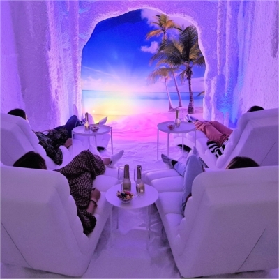 PACK – Sesión de HALOTERAPIA para 3 personas especial masaje con copa de cava y bombones | Pack. HALOTERAPIA para compartir en grupo en Sala Exclusiva. ! Regalo original. Una experiencia en Cuevas de Sal con masaje. SPA DE SAL EN PAMPLONA ..jpg